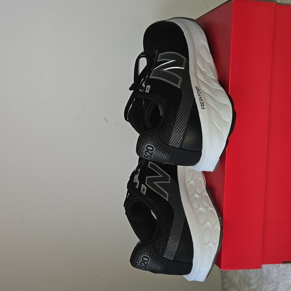 Men's New Balance Fresh Foam 520 v9 Running Shoe Sizes US 9.5 - Picture 3 of 4